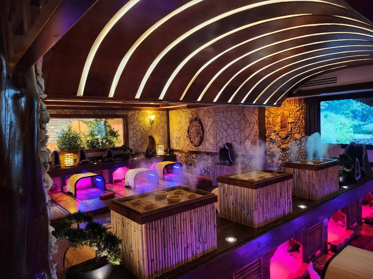 King Spa & Sauna in Palisades Park, NJ