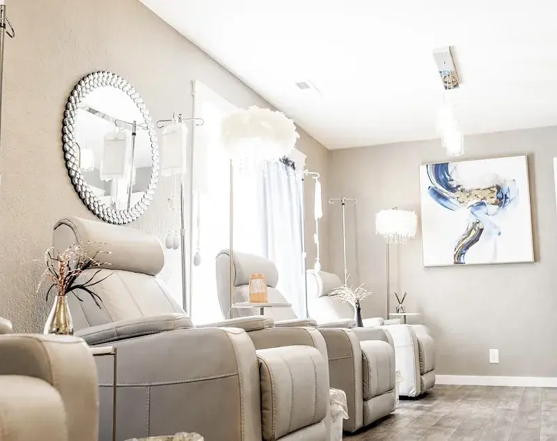 Rogue Revitalize - Luxury IV, Wellness, and Beauty Bar in Medford, OR