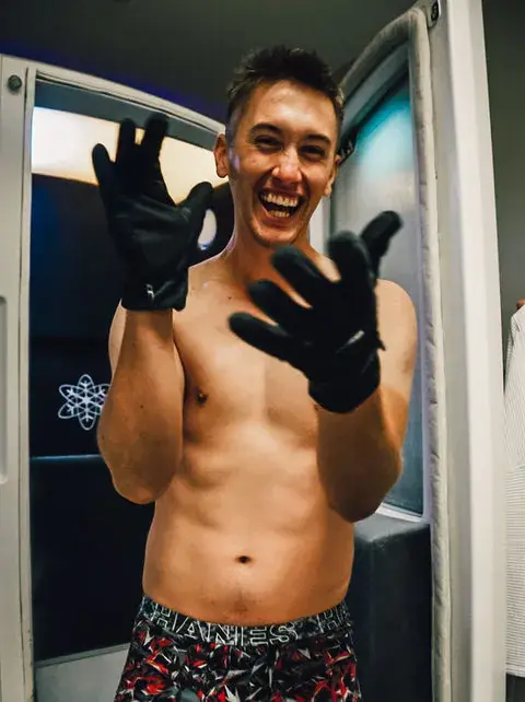 West Omaha Cryotherapy - Hyperbaric - Red Light - Infrared in Omaha, NE